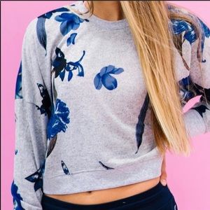 Zyia Active lightweight sweater size large